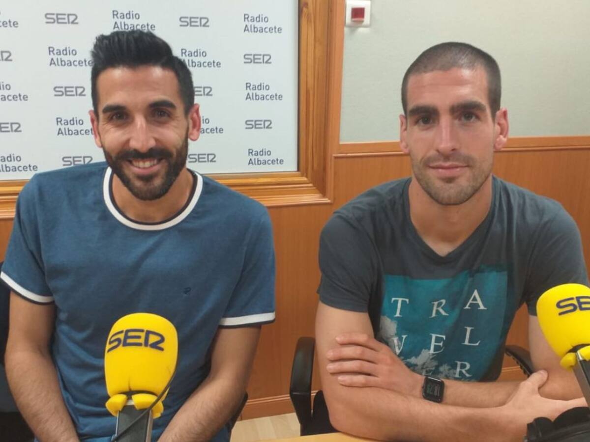 "Pasamos más tiempo juntos que con la familia"