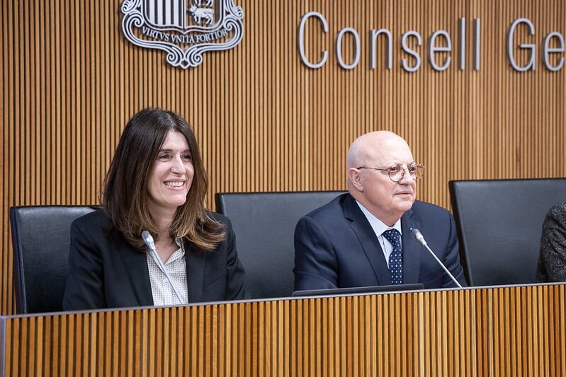 La presidenta del comitè organitzador d'Andorra 2025, Anna Garcia, i el màxim dirigent del COA, Xavier Espot Miró