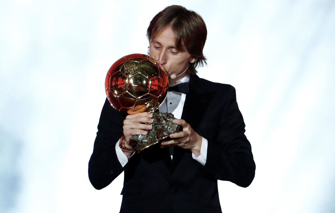 Modric, con su Balón de Oro.