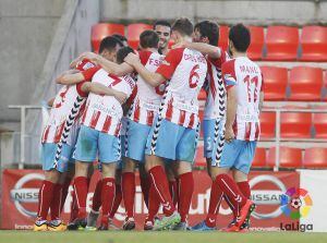 Los futbolistas del Lugo celebran el gol conseguido frente al Leganés en el estadio Ángel Carro