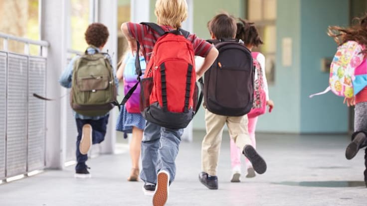 Los alumnos del CEIP Marian Aguiló comienzan el curso con ganas de ver a sus compañeros de clase