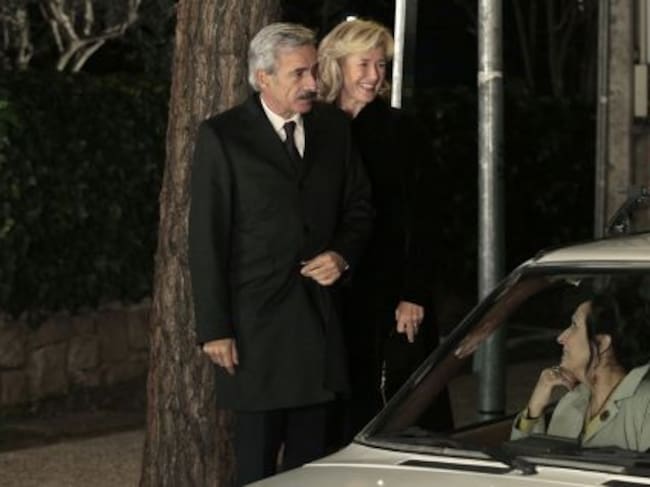 Antonio (Imanol) y Mercedes (Ana Duato) en el último capítulo de 'Cuéntame'