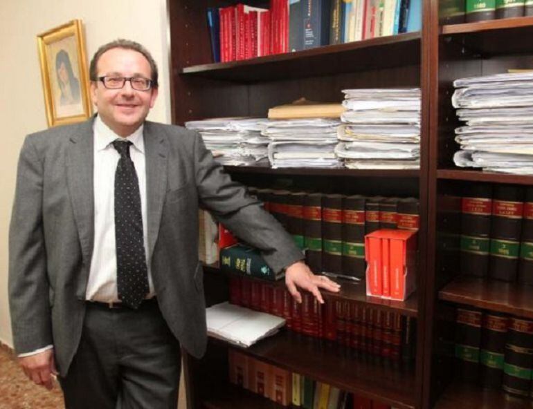 Juan José Tortajada: &quot;Presidente del Consejo Valenciano de Colegios de Abogados&quot;