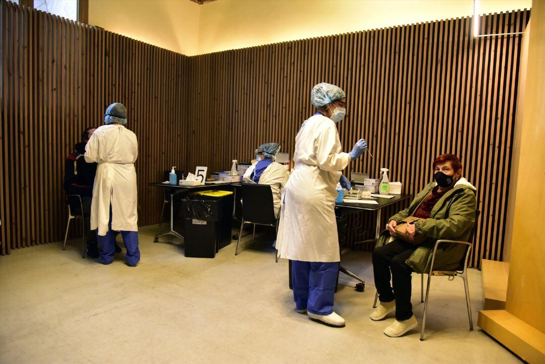 Sanitarias realizan test.