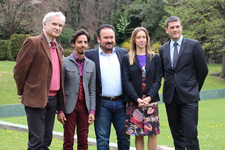 Ángel Rodríguez i Javier Camarena amb Josep Maria Escribano i representants de BIBM
