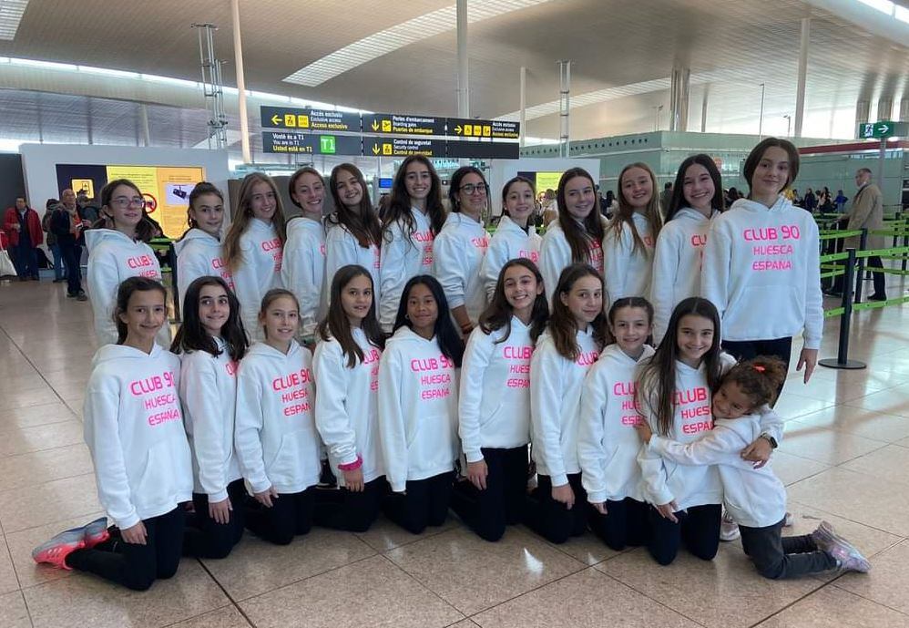 Los dos conjuntos del Club 90 ya han viajado a Austria