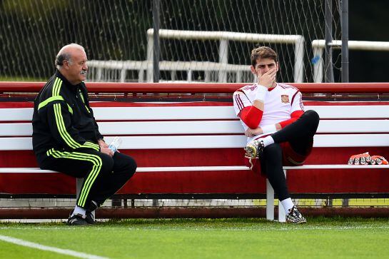 Vicente del Bosque e Iker Casillas.