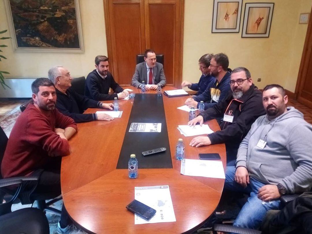 Reunión de UCCL con el Subdelegado del Gobierno, Ángel Blanco