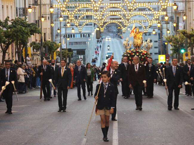 El Sant Jordiet, Mauro Abellán, durante la procesión del Traslado