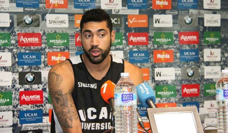 Lima, estrella del equipo pimentonero que visita el Buesa Arena.