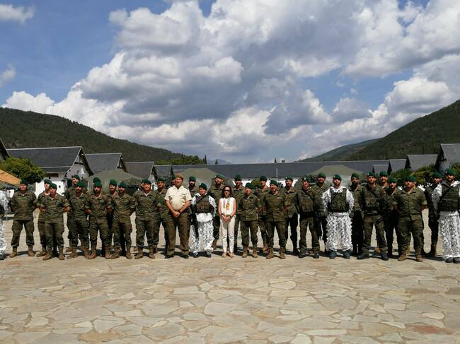 La Ministra, en la demostración del Regimiento Galicia 64 de Cazadores de Montaña en Jaca
