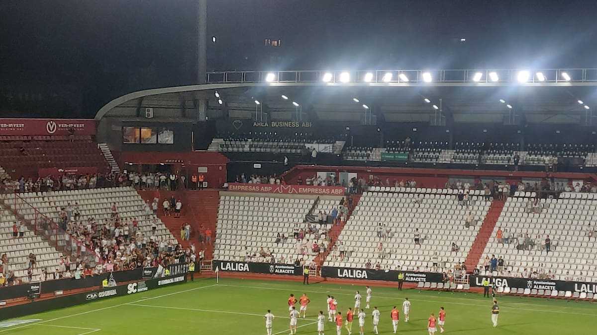 Sonrojante derrota ante el Mirandés en vísperas de Feria