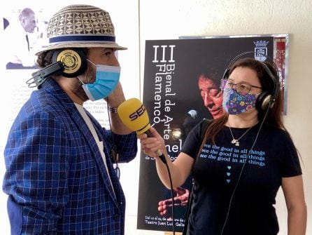 José Canela duirante su participación en el programa hablando de la III Bienal &quot;Canela de San Roque&quot;