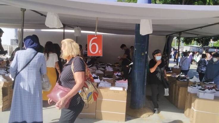 El mercadillo amplia su horario en Algeciras hasta las seis de la tarde