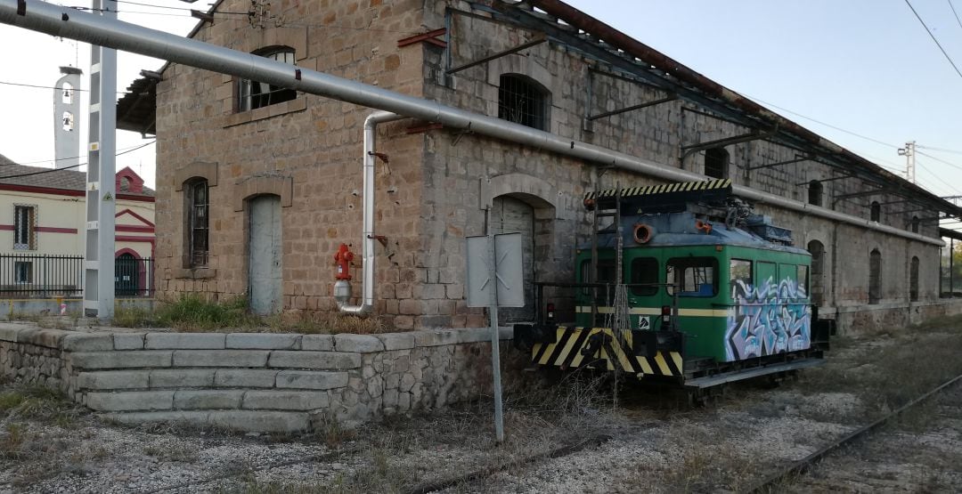 Vagón abandonado en la Estación Linares-Baeza.