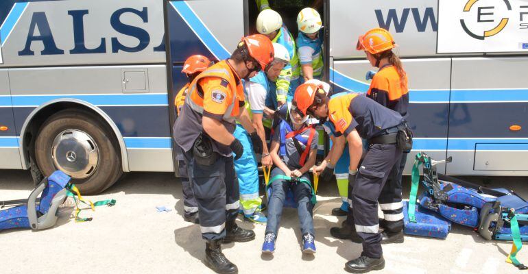 Protección Civil y SUMMA 112 testaron un nuevo sistema de seguridad para autobuses en Sanse