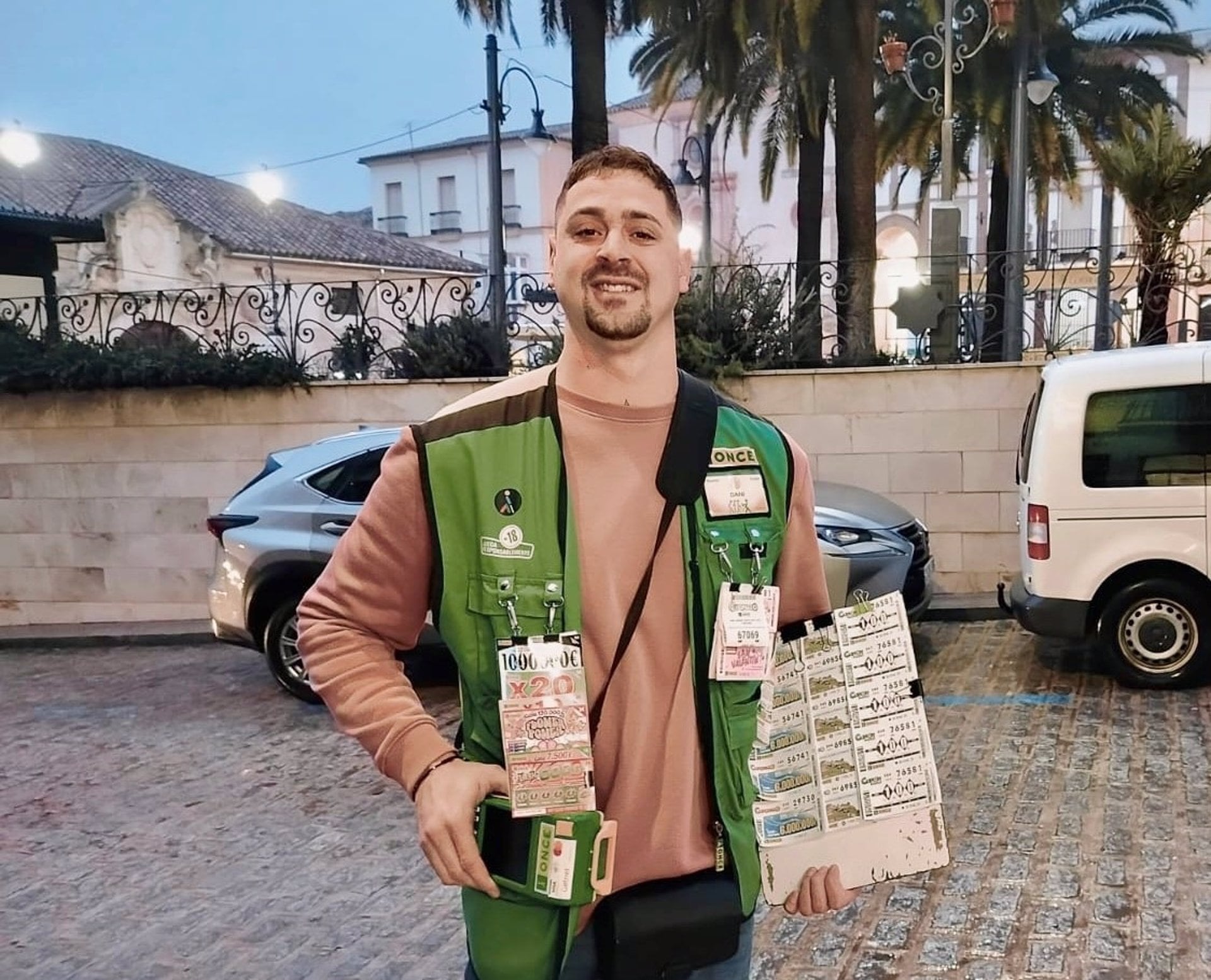 Daniel Moreno, vendedor de la ONCE que ha repartido premio en Archidona (Málaga)