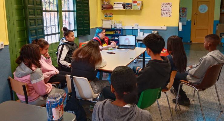 Talleres con jóvenes en el programa de Éxito Escolar de Cruz Roja Cuenca.