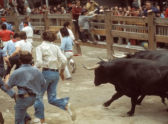 Un grupo de corredores durante la fiesta de San Fermin de 1988