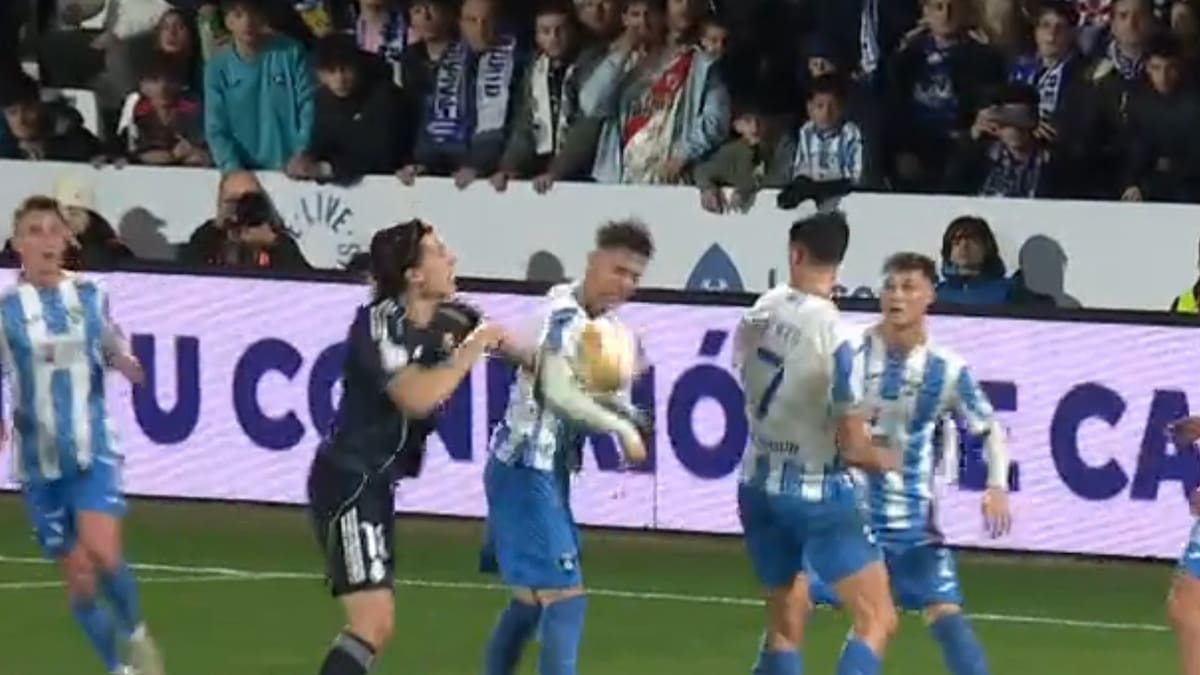 ¿Había penalti por mano en el 0-1 de Mbappé? Iturralde González resuelve la polémica del Talavera - Real Madrid