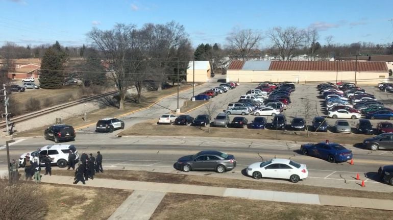 La policía en la zona donde se ha producido el tiroteo en la Central Michigan University 