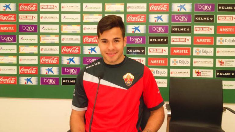 Samu, en la sala de prensa del estadio del Elche C.F.