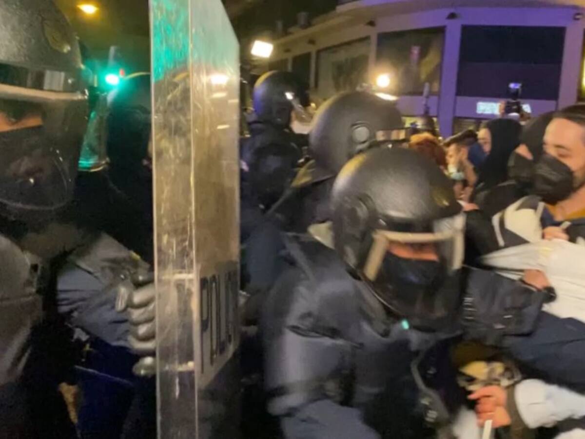 Incidentes de nuevo en Valencia y Barcelona en una nueva concentración a favor de Pablo Hasél