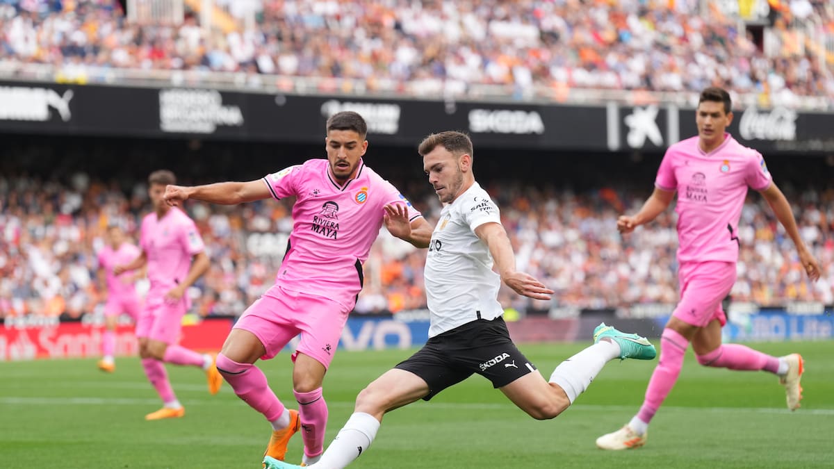 Lato jugó diez minutos con una costilla rota... y quería seguir en el campo