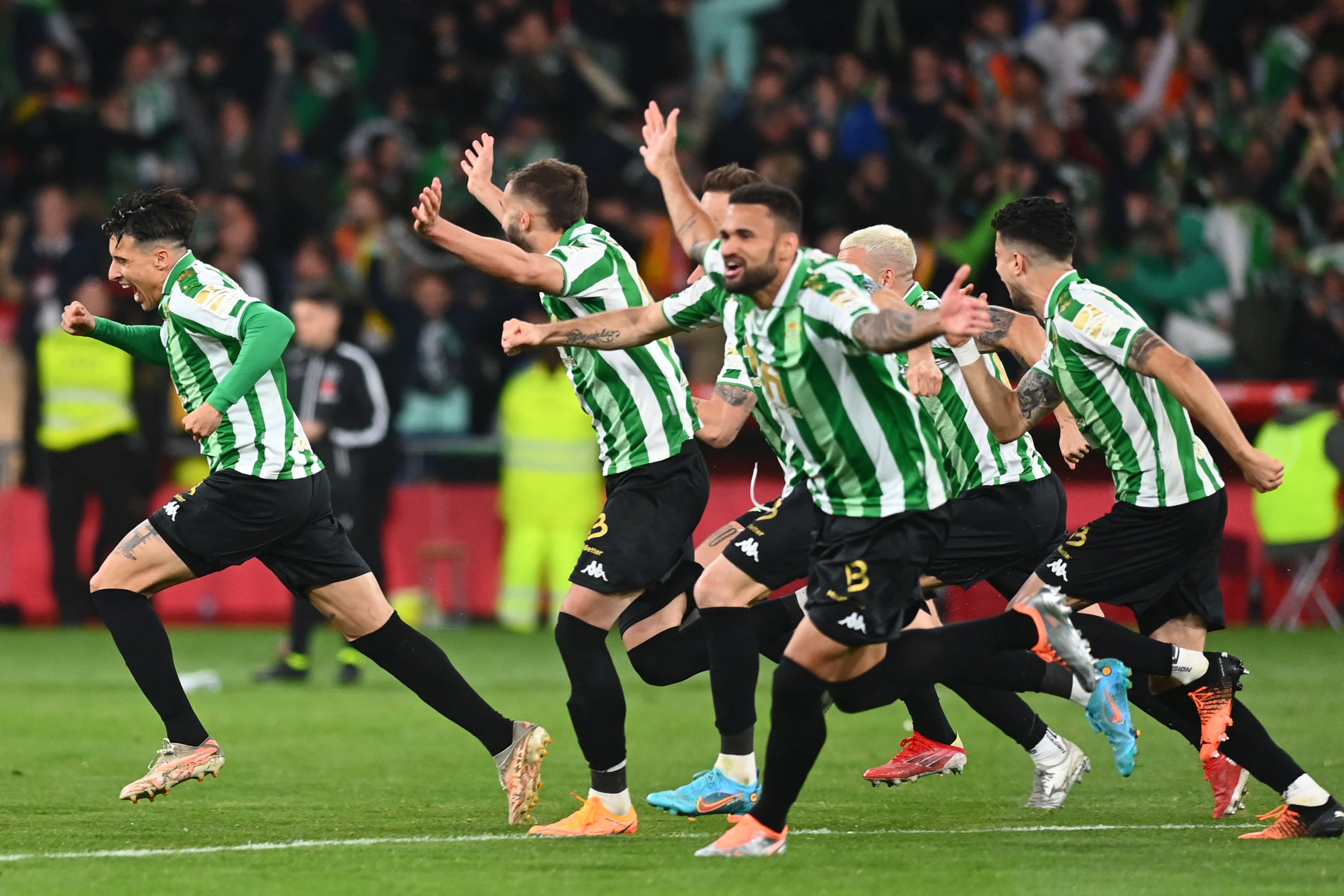 Los futbolistas del Real Betis celebrando la Copa del Rey