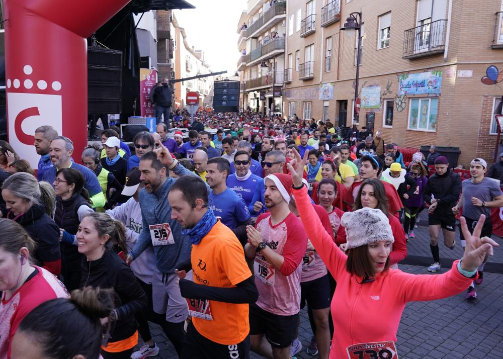 Corredores participando en la 'Sanselvestre' de San Sebastián de los Reyes
