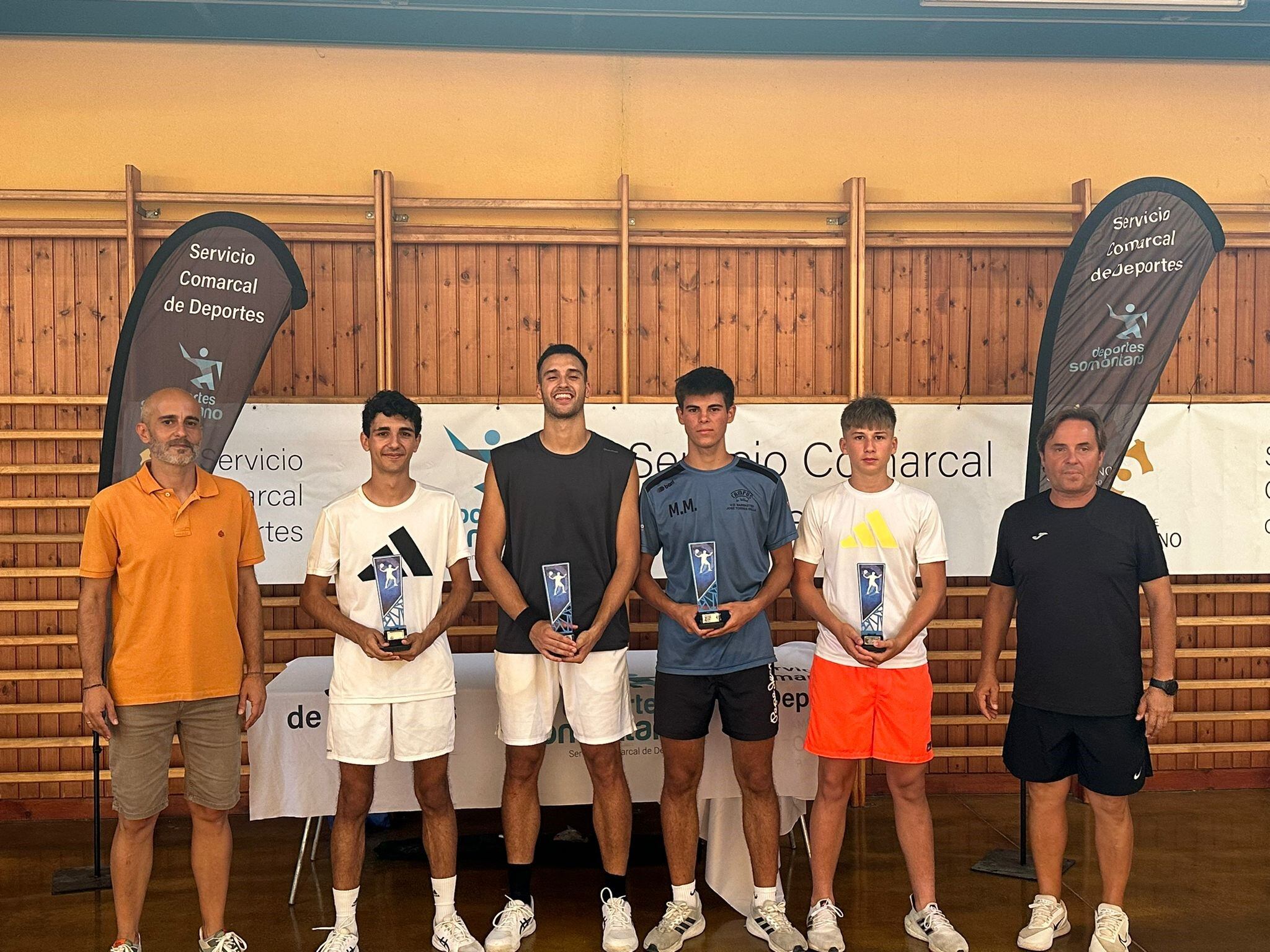 Campeones en la categoría oro