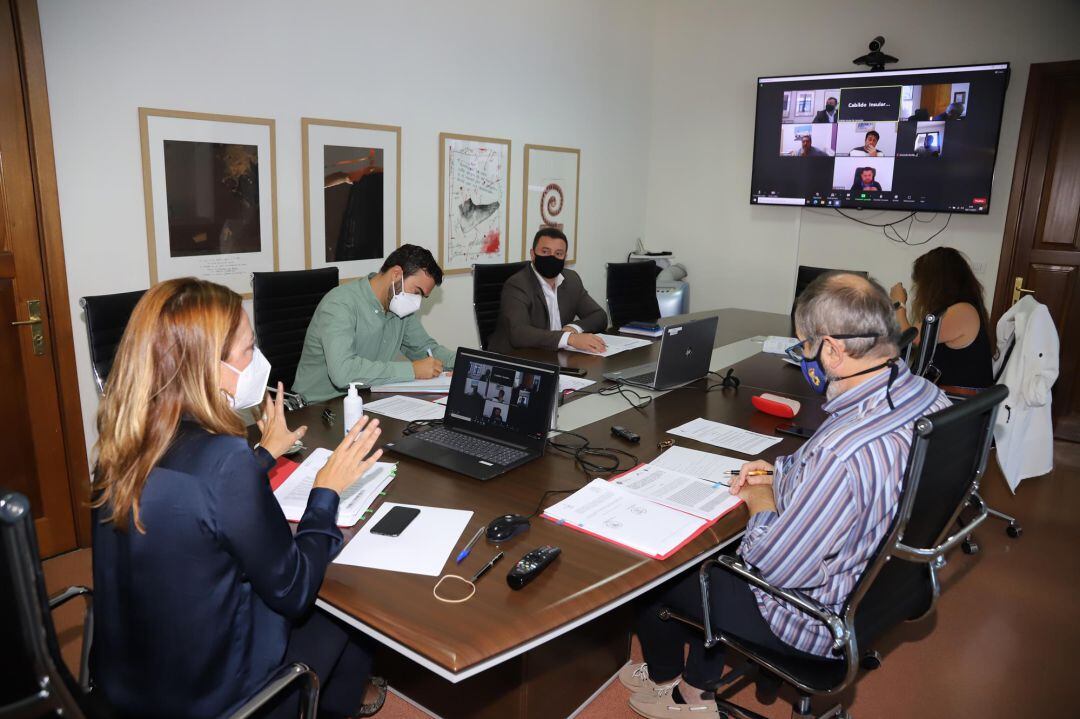 Un momento de la asamblea del Consorcio del Agua de Lanzarote.