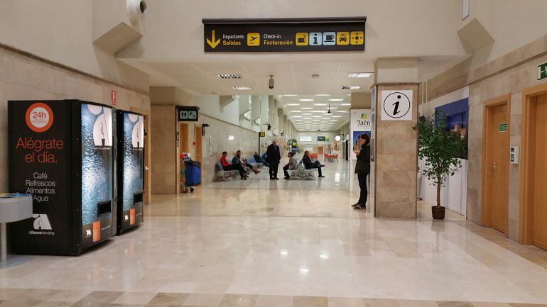 Terminal del Aeropuerto Federico García Lorca Granada-Jaen (GRX)