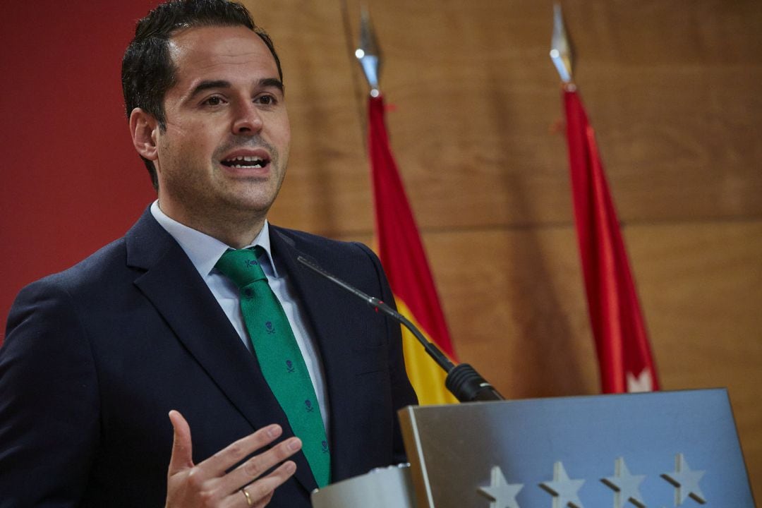 El vicepresidente de la Comunidad de Madrid, Ignacio Aguado, durante la rueda de prensa convocada posterior al Consejo de Gobierno de la Comunidad de Madrid.