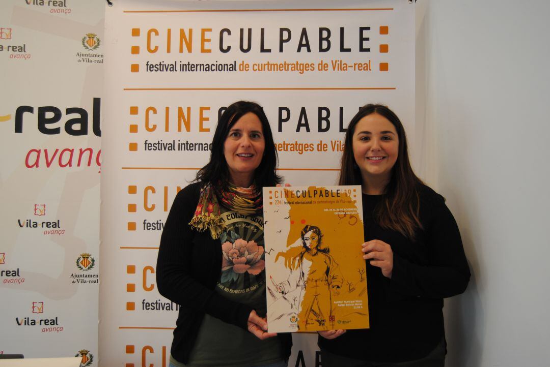 Sonia de Vega de Cineculplable y la concejal de juventud de Vila-real, Anna Vicens