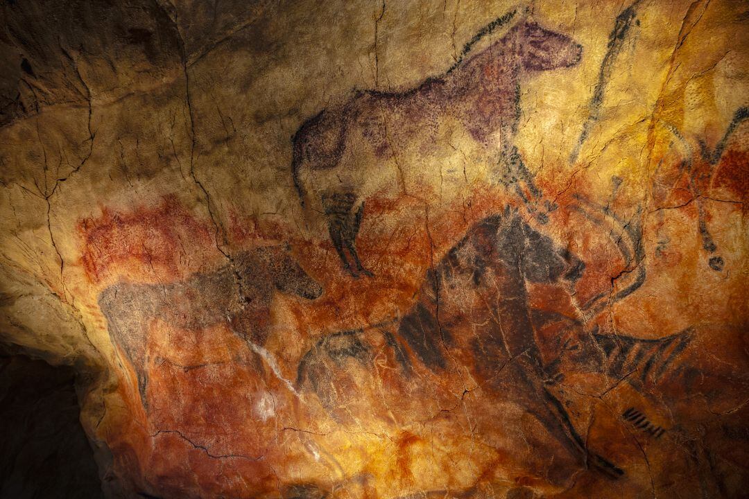 Pintura en la cueva de Tito Bustillo.