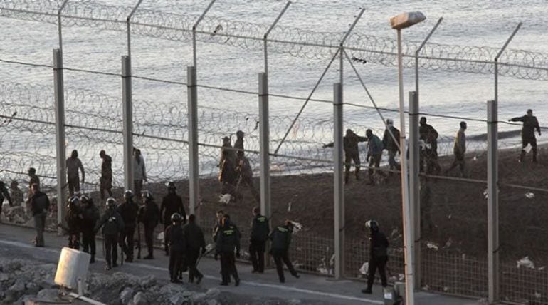 Imagen tomada el 6 de febrero de 2014 en la playa del Tarajal, en Ceuta