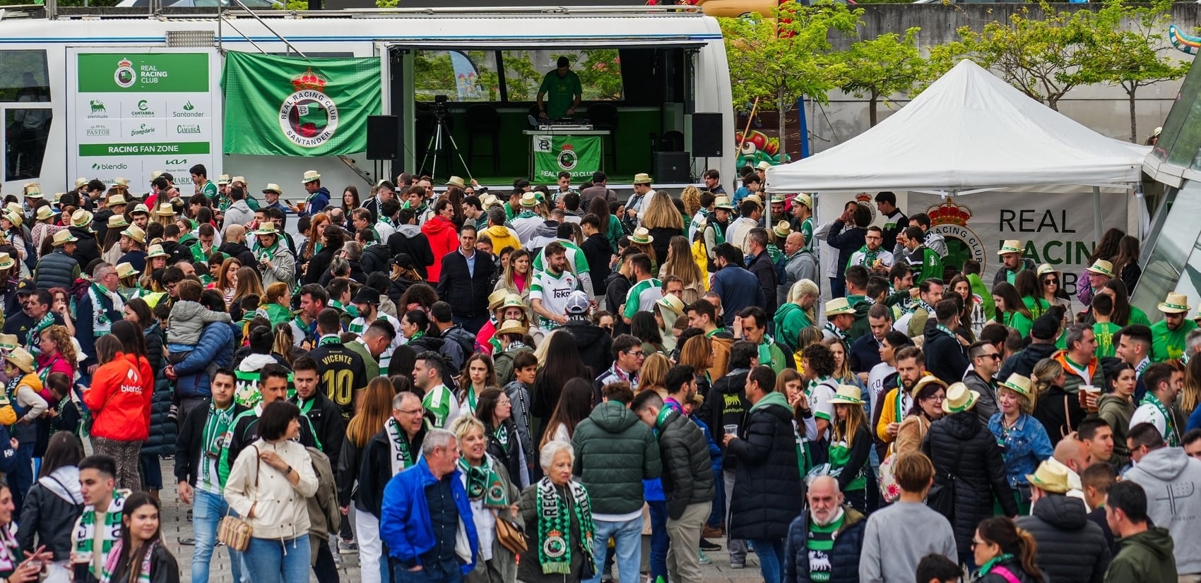 La &#039;Fan Zone&#039; del Racing en El Sardinero.