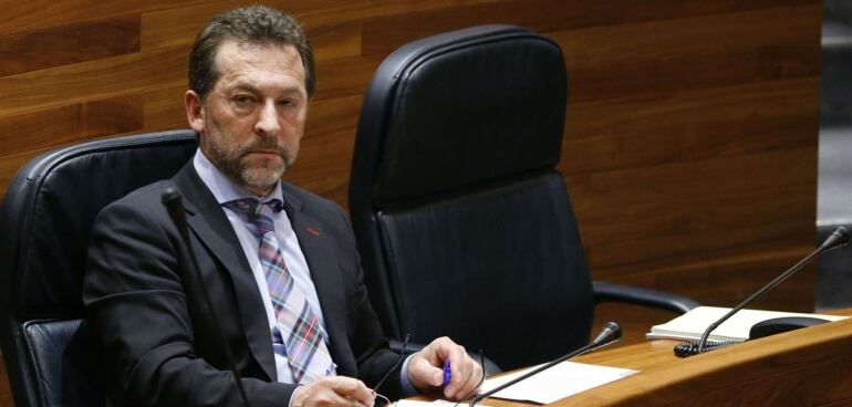 Genaro Alonso ha respondido a una pregunta del diputado popular Matías Rodríguez Feito