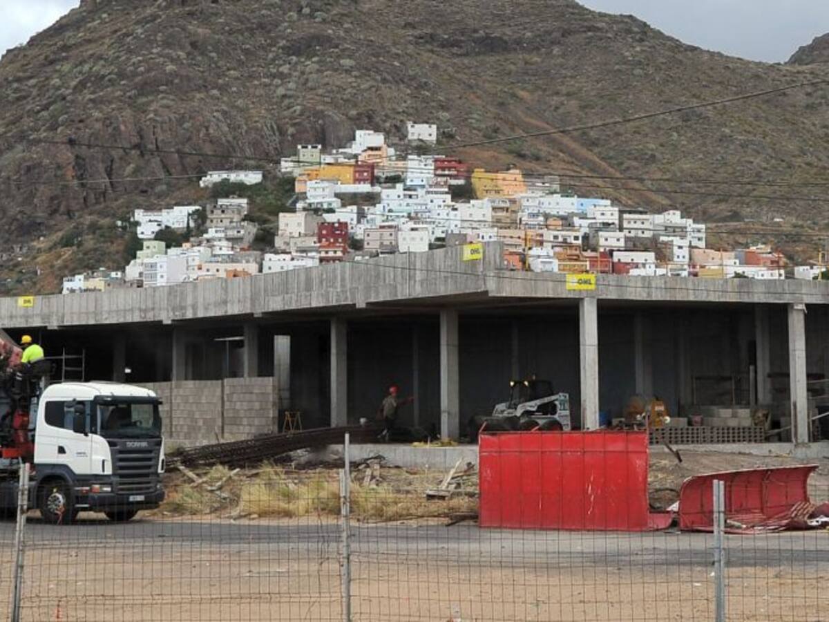 El ayuntamiento demolerá el 'mamotreto' a finales de este año