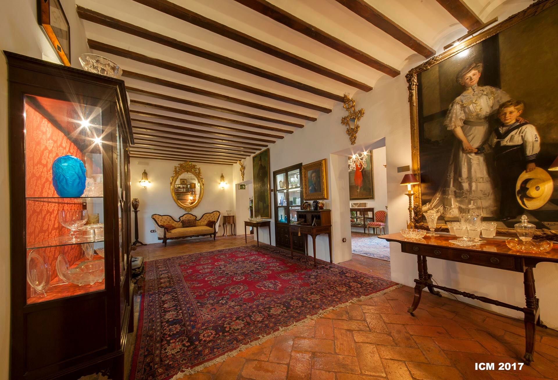 Sala de principios del siglo XX del Museo del Vidrio y del Cristal de Málaga