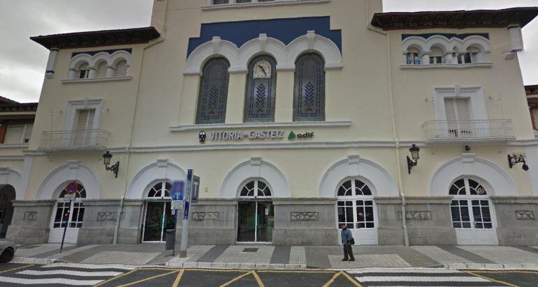 La estación de tren en la calle Dato