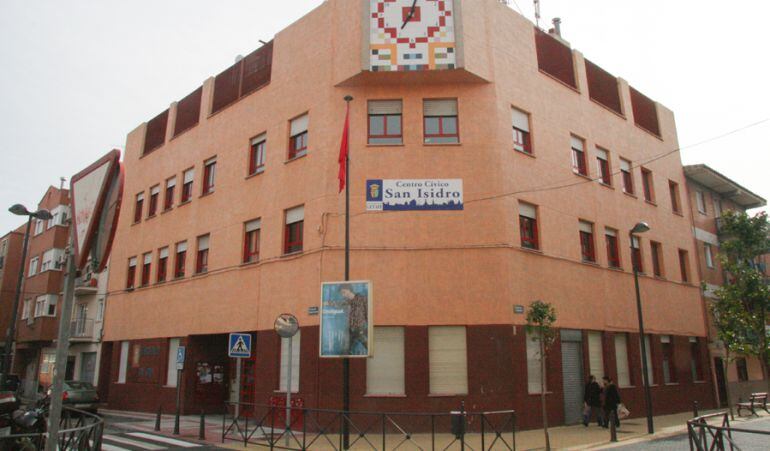Fachada del Centro Cívico San Isidro