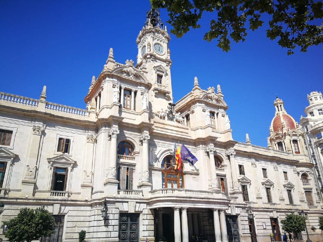 Fachada del Ayuntamiento de València