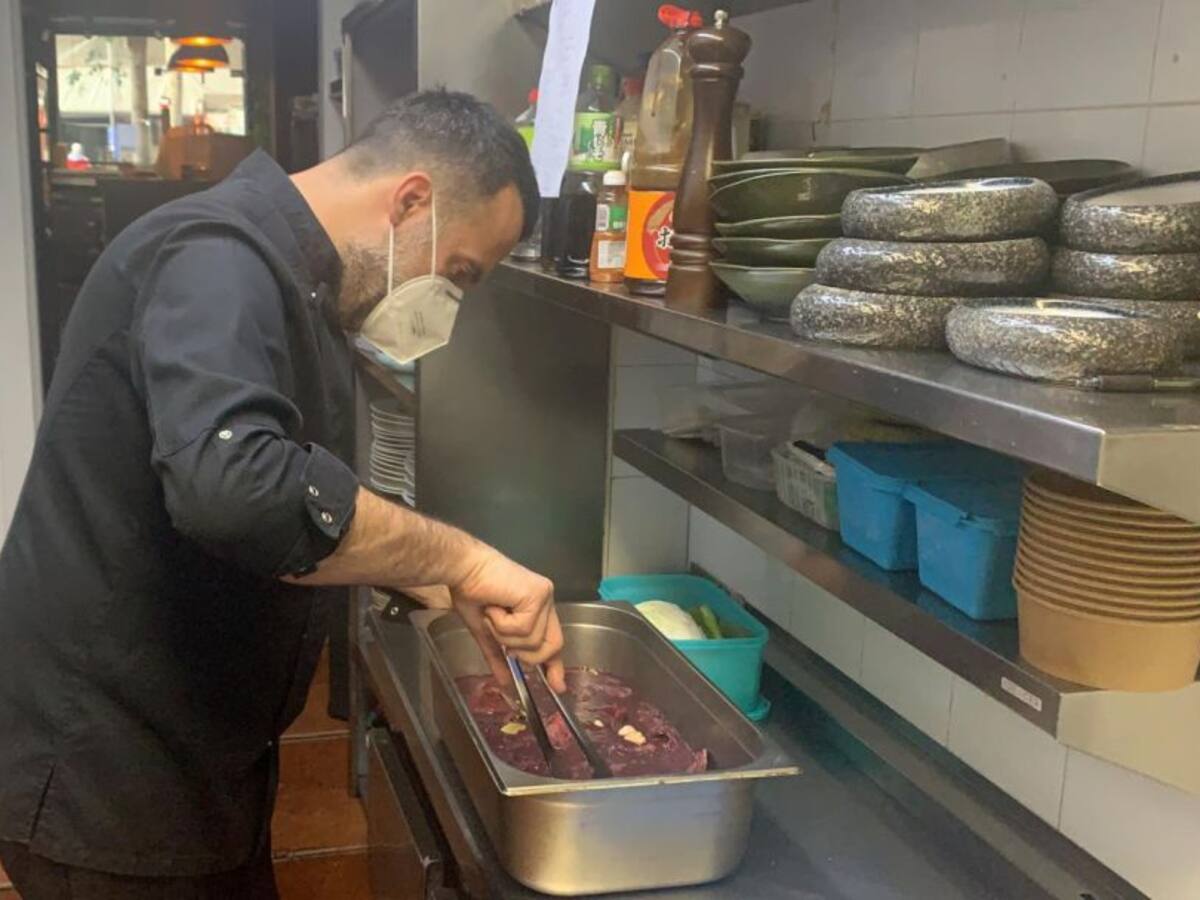 Adelf Morales (Topik): "Los políticos nos han traicionado"