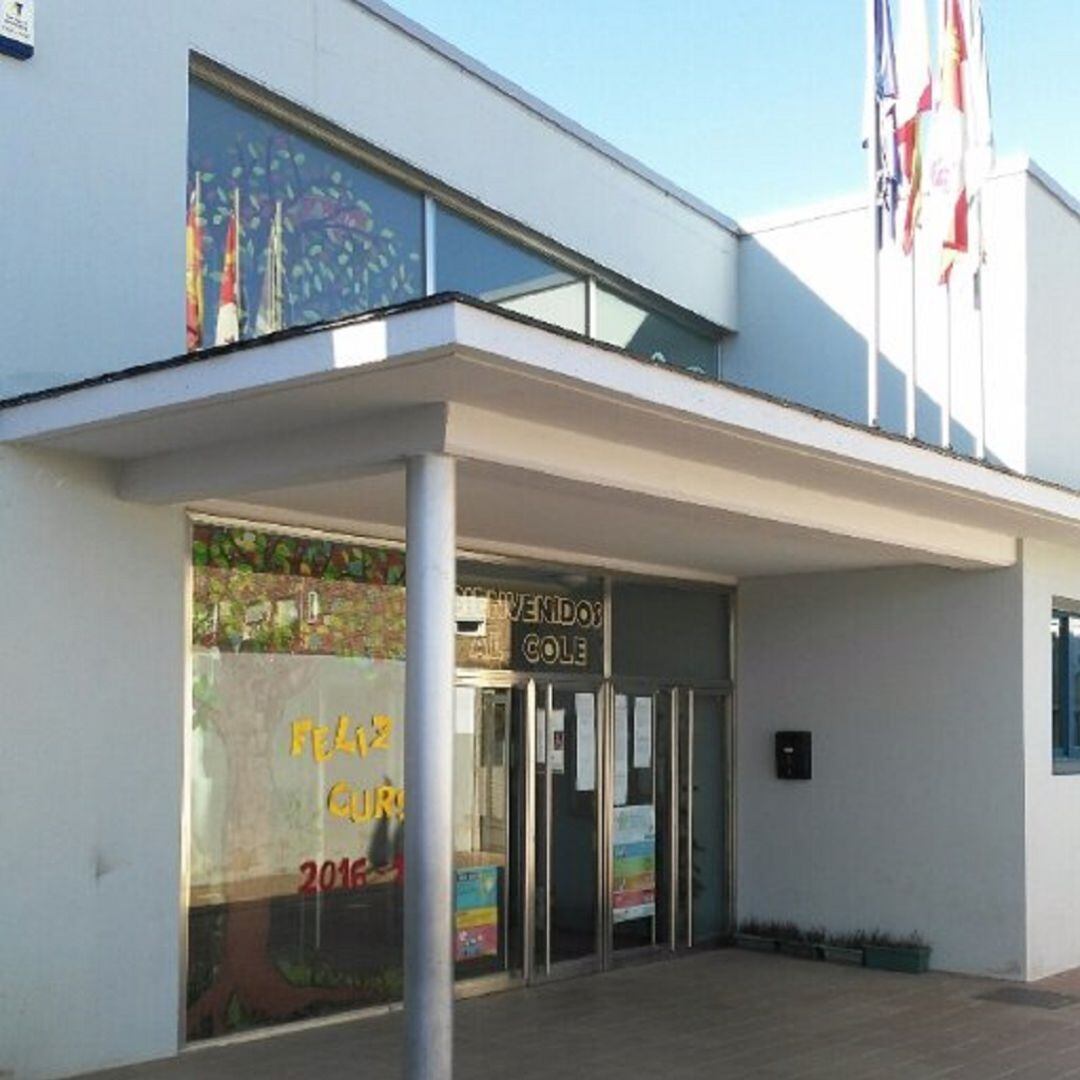 Fachada del CEIP La Atalaya