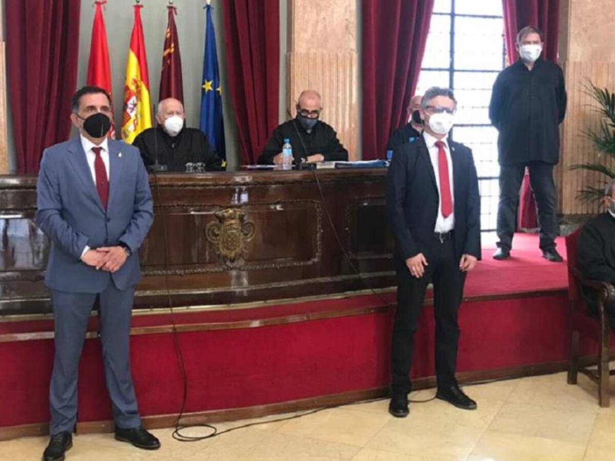 Serrano pide colaboración al Consejo de Hombres Buenos para evitar que se paralicen las obras del AVE