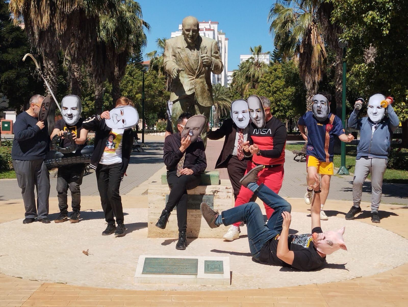 Presentación de la "Marcha Cobarde" en honor a Chiquito de la Calzada