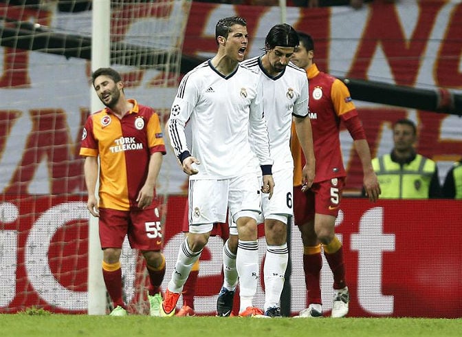 Cristiano celebra con rabia su segundo gol ante el Galatasaray