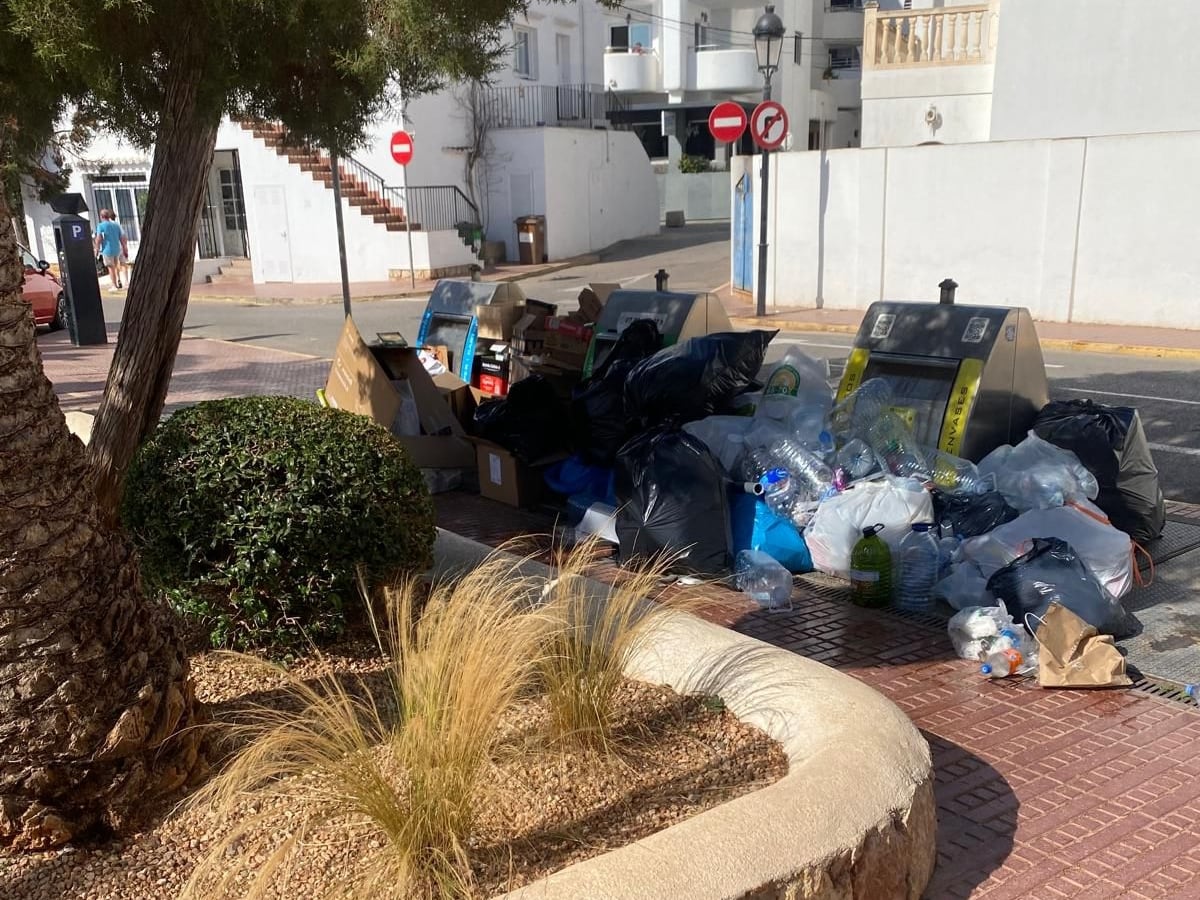 Imagen de la basura acumulada en las calles. (CCOO)